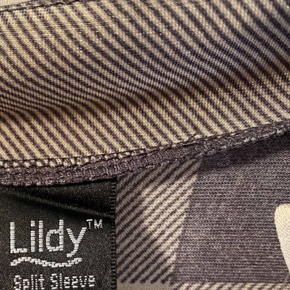 LILDY Womens L-XL Gray Red Line Plaid Pullover Blouse Shirt w/Bell Sleeves - Picture 14 of 14